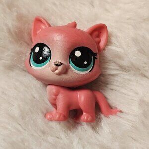 Littlest Pet Shop LPS Mini Pink Cat Kitten Figure Blue Eyes